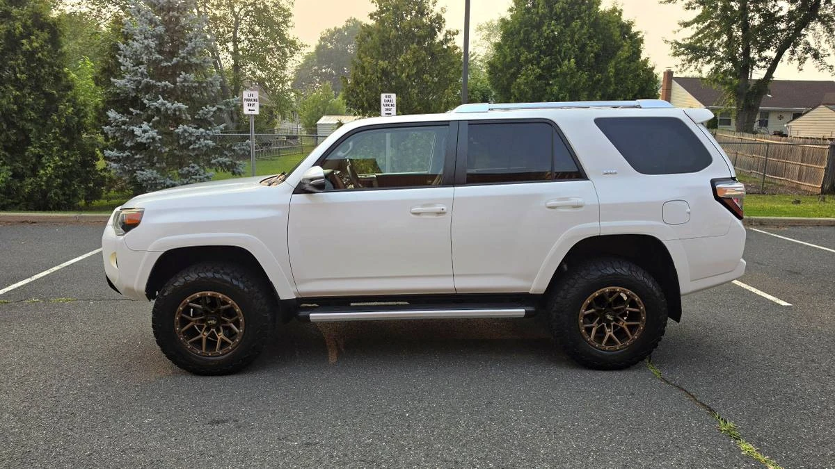 2017 Toyota 4Runner 5th Gen - Image 4 of 24