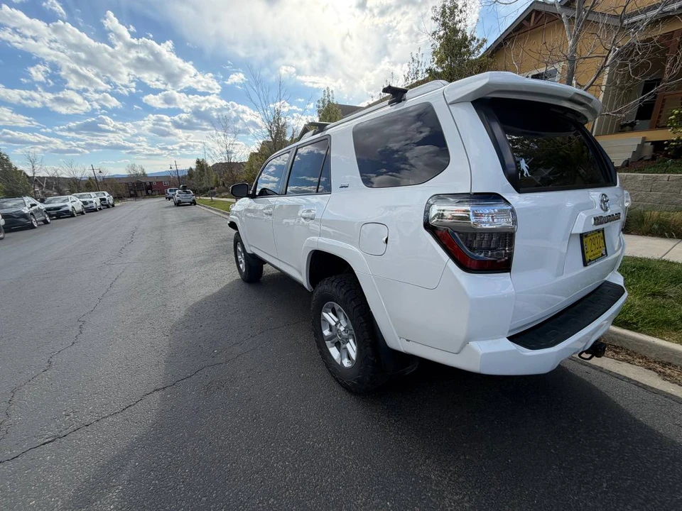 2017 Toyota 4Runner 5th Gen - Image 5 of 22
