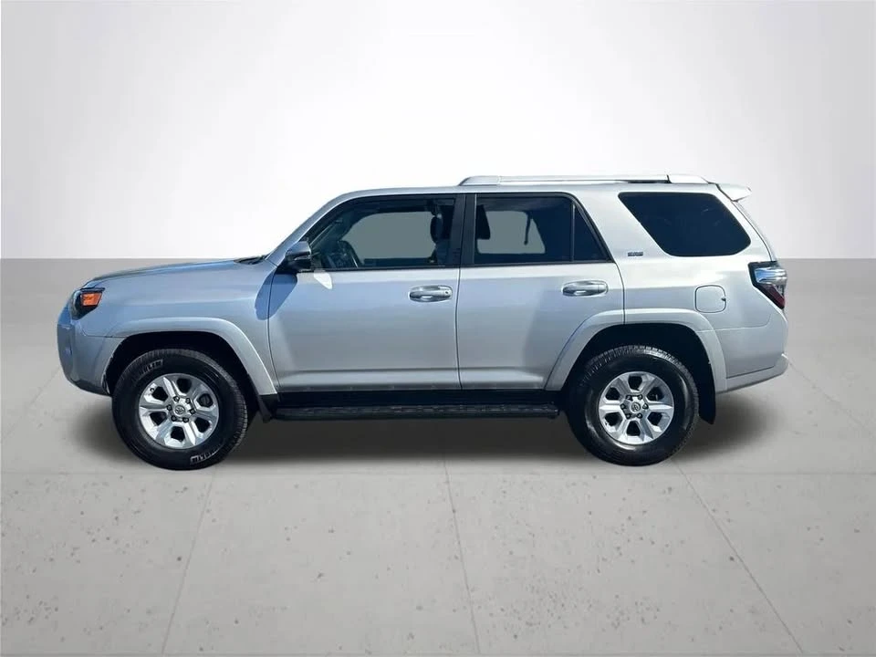 2017 Toyota 4Runner 5th Gen - Image 9 of 19
