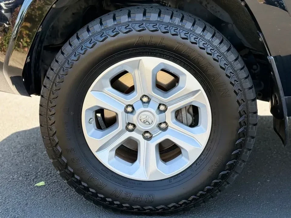 2017 Toyota 4Runner 5th Gen - Image 5 of 20