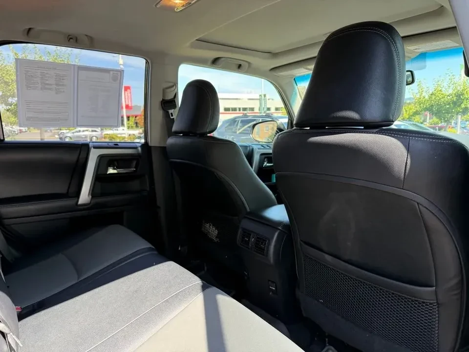 2017 Toyota 4Runner 5th Gen - Image 11 of 20