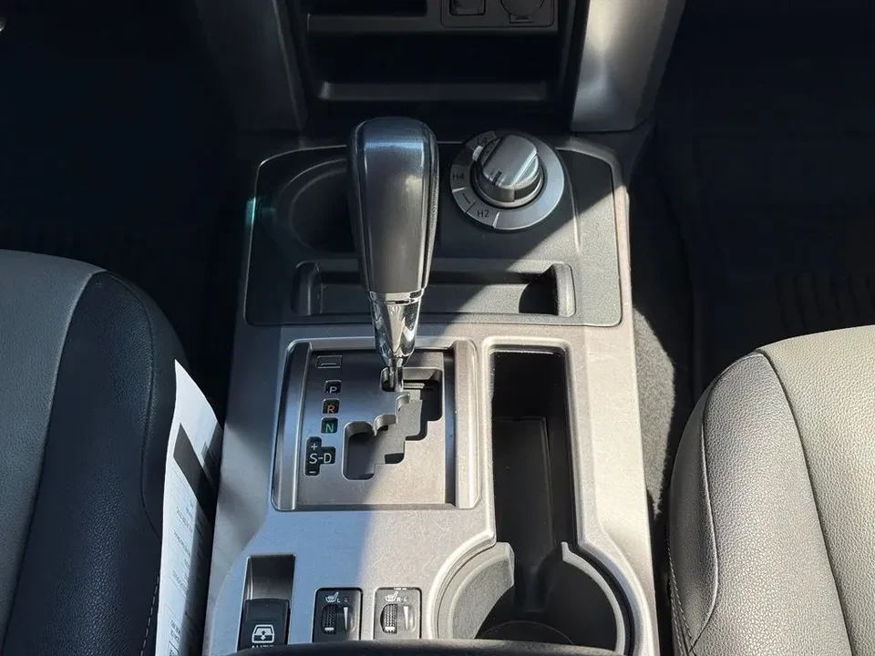 2017 Toyota 4Runner 5th Gen - Image 19 of 20