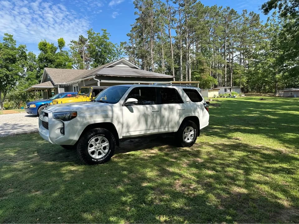 2017 Toyota 4Runner 5th Gen - Image 2 of 20