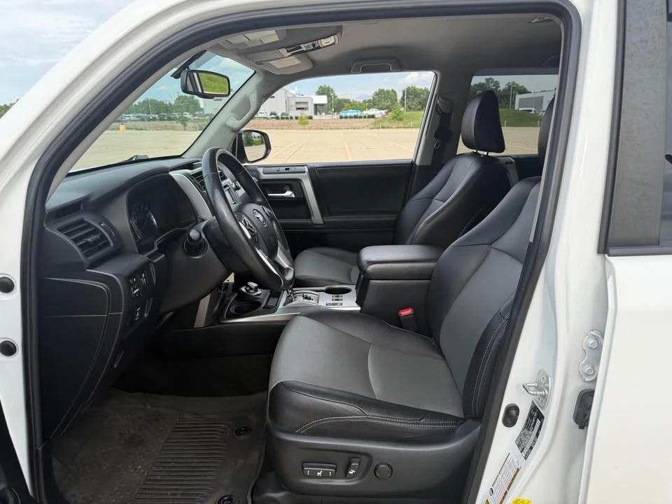 2017 Toyota 4Runner 5th Gen - Image 5 of 8