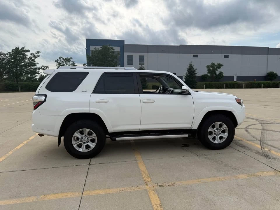 2017 Toyota 4Runner 5th Gen - Image 4 of 8