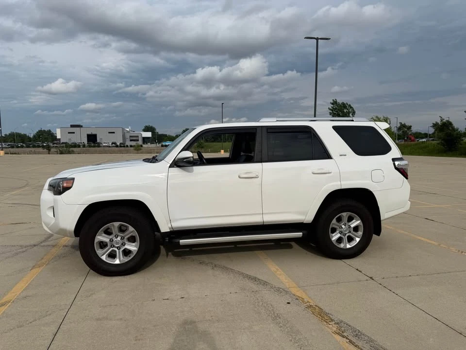 2017 Toyota 4Runner 5th Gen - Image 2 of 8