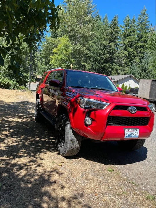2017 Toyota 4Runner 5th Gen - Image 2 of 9