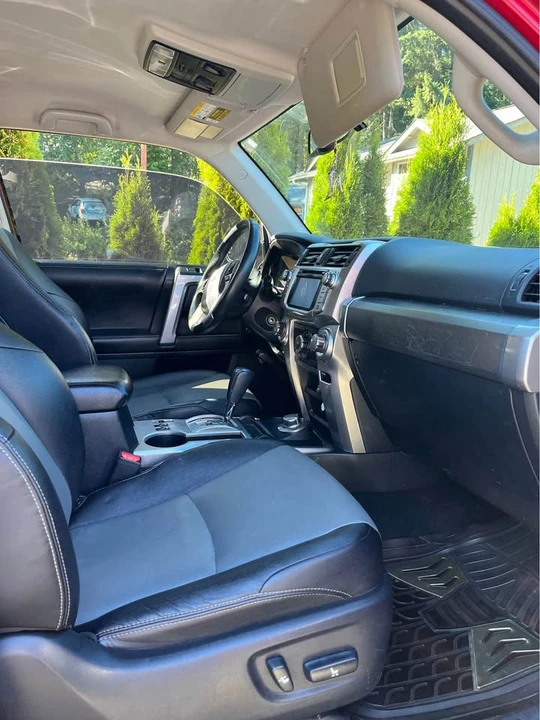 2017 Toyota 4Runner 5th Gen - Image 5 of 9