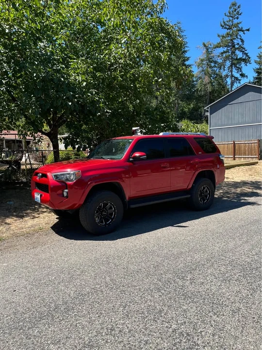 2017 Toyota 4Runner 5th Gen - Image 4 of 9
