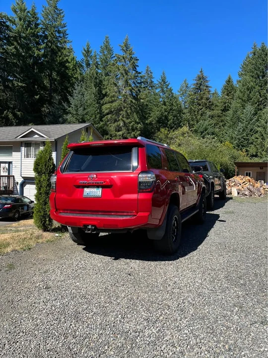 2017 Toyota 4Runner 5th Gen - Image 9 of 9