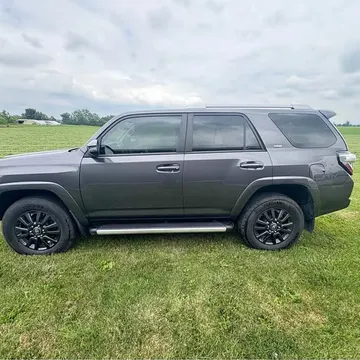 2017 Toyota 4Runner SR5 Premium Sport Utility 4D