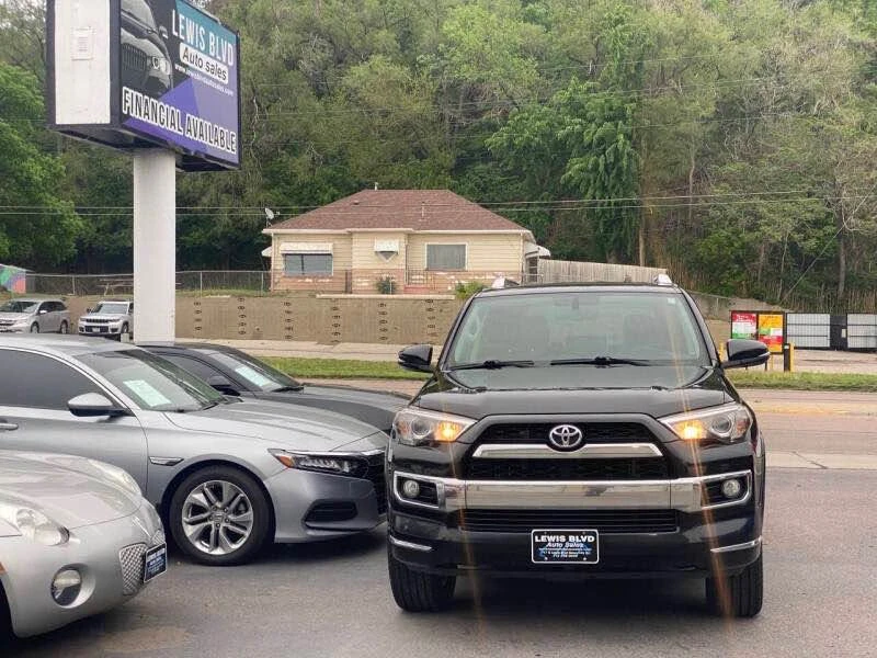 2017 Toyota 4Runner 5th Gen - Image 3 of 20