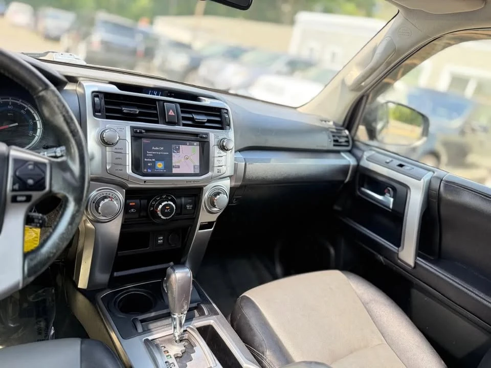 2017 Toyota 4Runner 5th Gen - Image 17 of 20