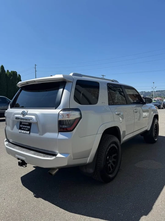 2017 Toyota 4Runner 5th Gen - Image 4 of 19