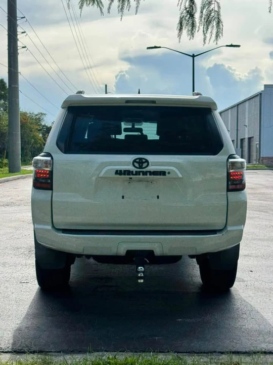 2017 Toyota 4Runner 5th Gen - Image 5 of 13