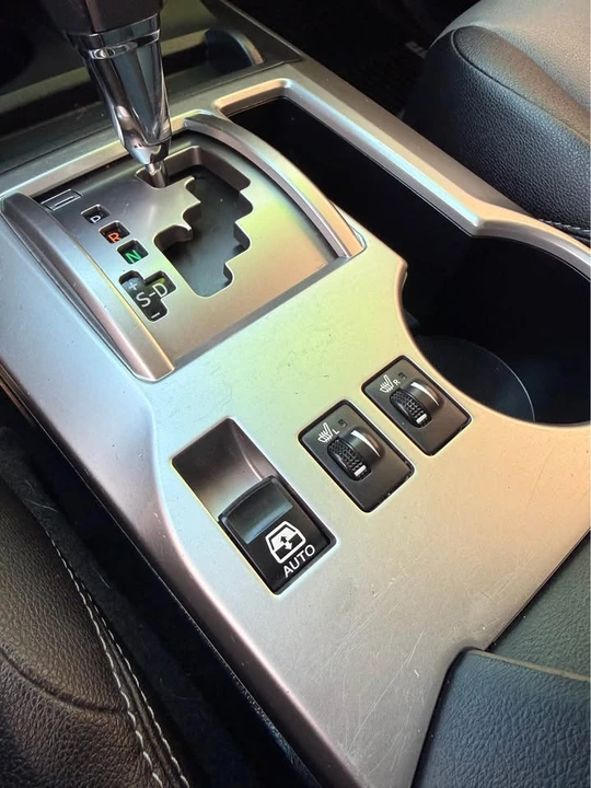 2017 Toyota 4Runner 5th Gen - Image 16 of 19