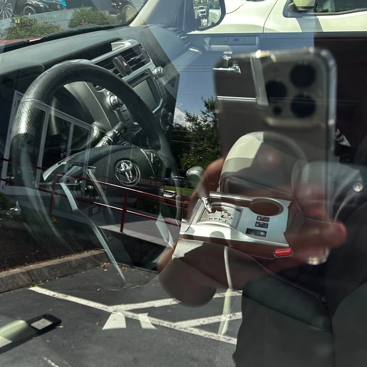 2017 Toyota 4Runner 5th Gen - Image 5 of 7