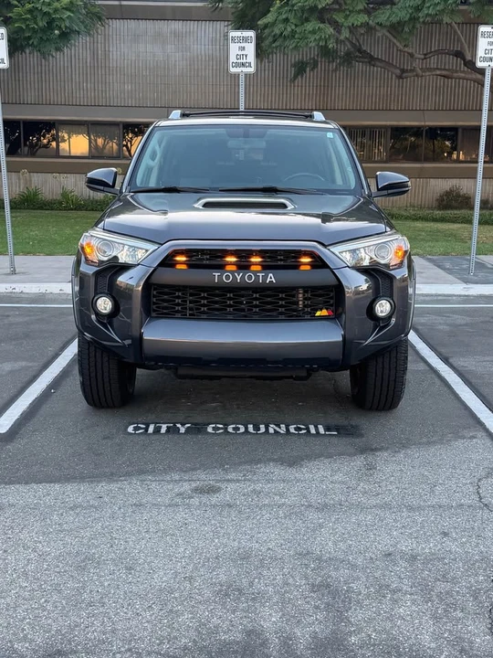 2017 Toyota 4Runner 5th Gen - Image 6 of 20