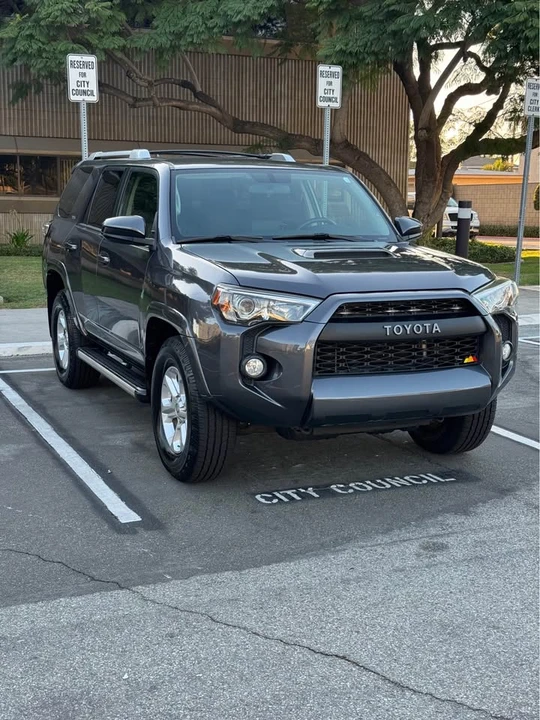 2017 Toyota 4Runner 5th Gen - Image 10 of 20