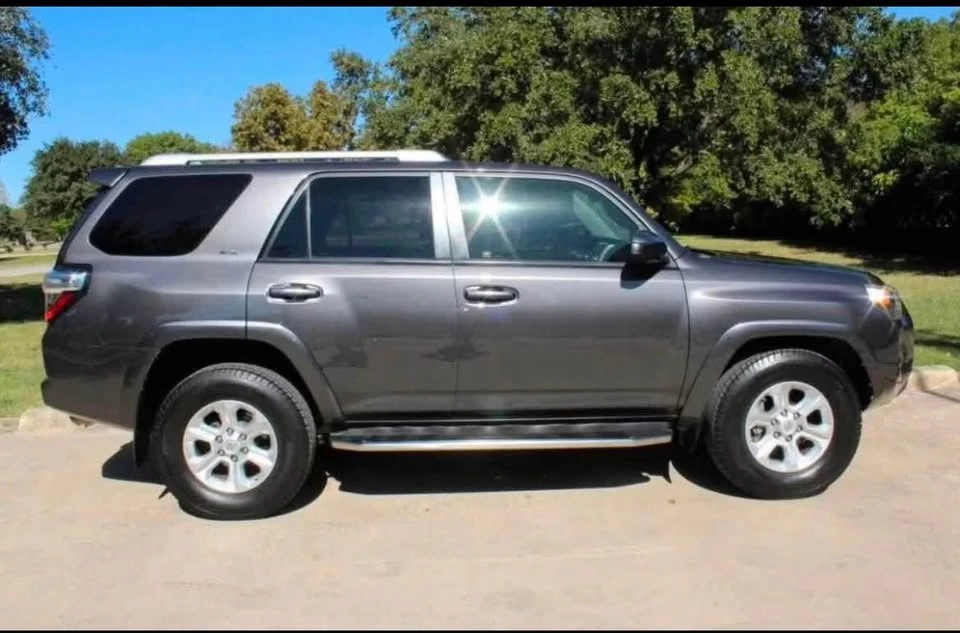 2017 Toyota 4Runner 5th Gen - Image 7 of 17