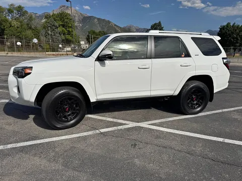 2017 Toyota 4Runner SR5 Premium Sport Utility 4D