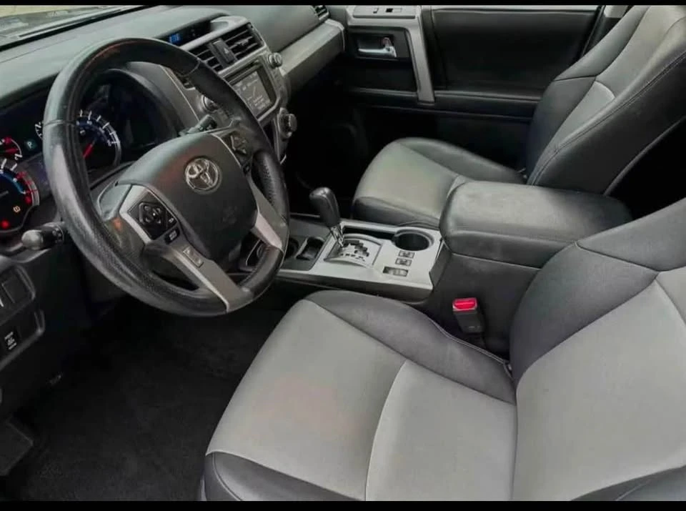 2017 Toyota 4Runner 5th Gen - Image 9 of 17