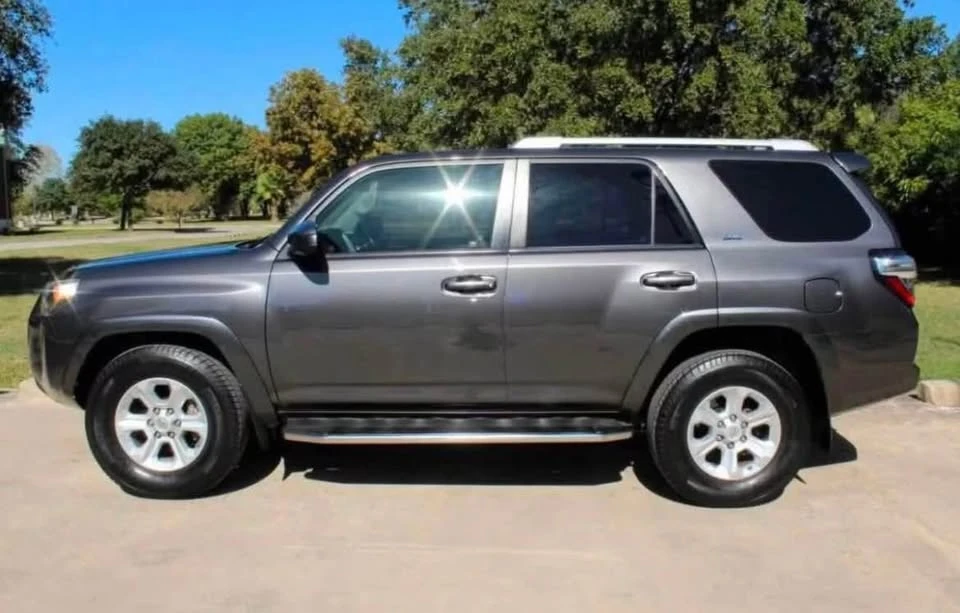 2017 Toyota 4Runner 5th Gen - Image 3 of 17