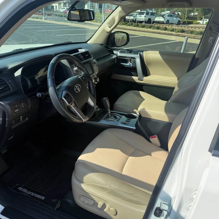 2017 Toyota 4Runner 5th Gen - Image 5 of 10