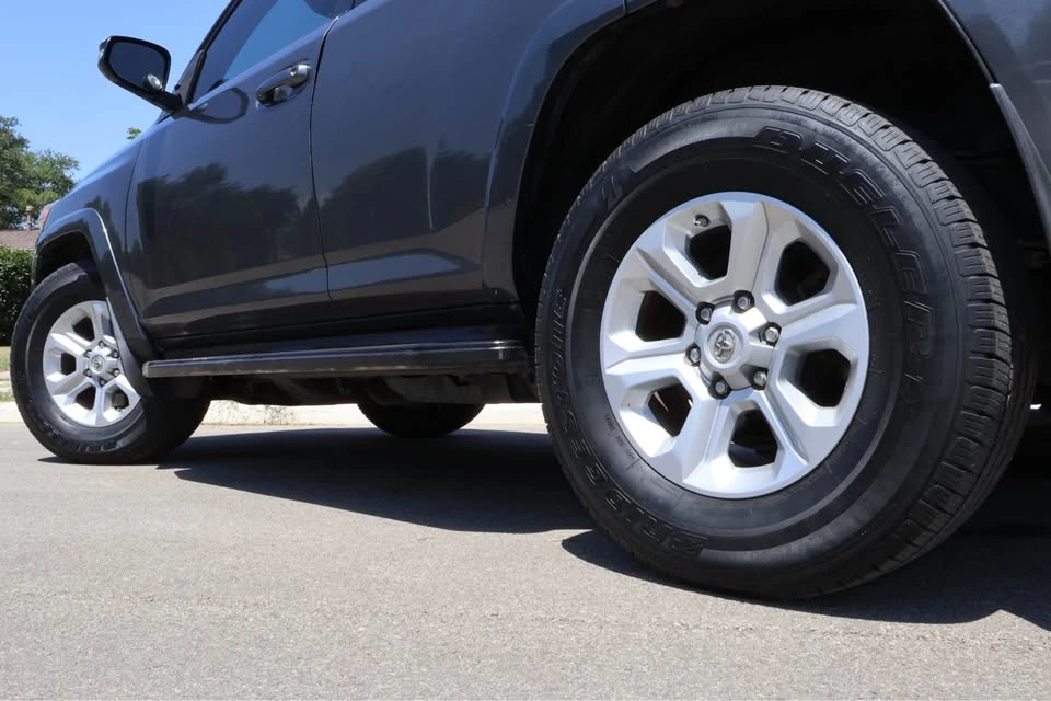 2017 Toyota 4Runner 5th Gen - Image 14 of 20