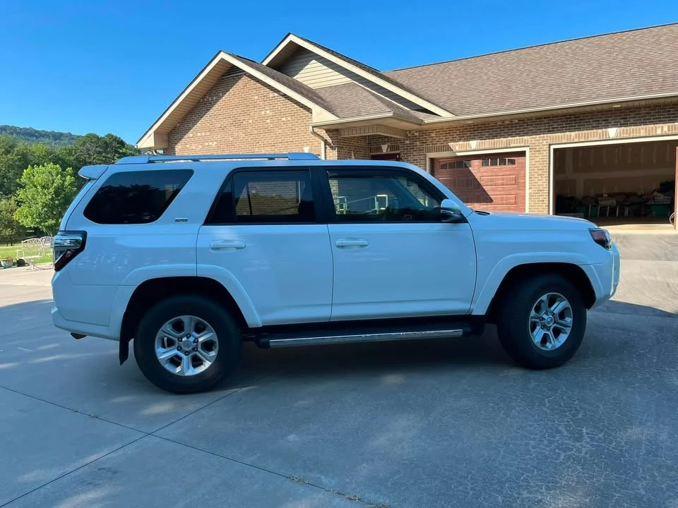 2017 Toyota 4Runner 5th Gen - Image 6 of 20