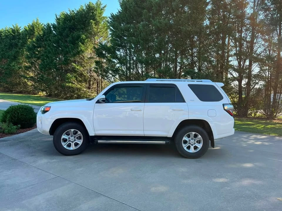 2017 Toyota 4Runner 5th Gen - Image 3 of 20