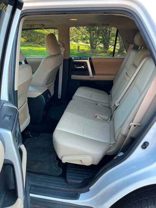 2017 Toyota 4Runner 5th Gen - Image 11 of 20