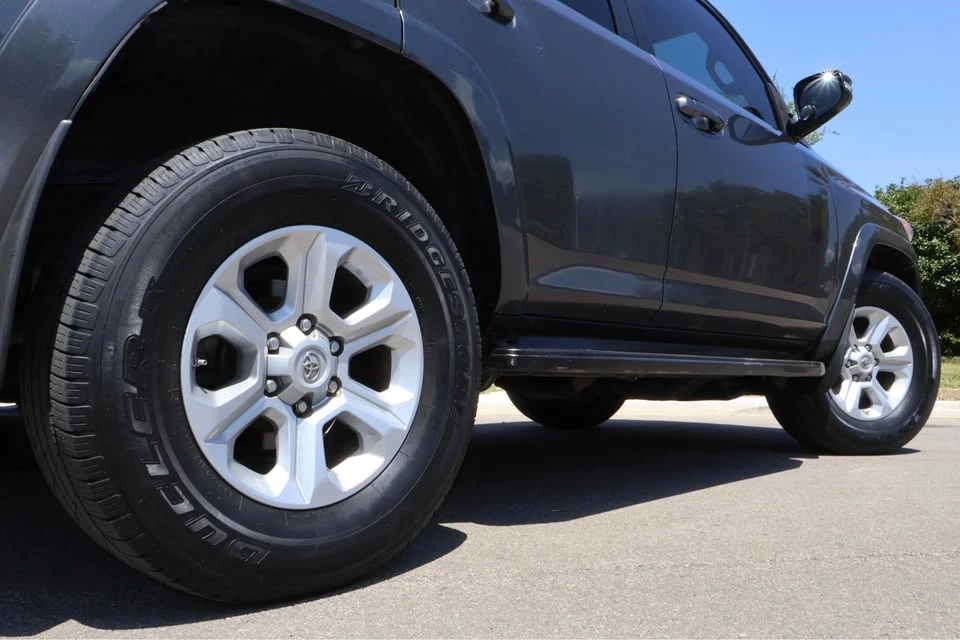 2017 Toyota 4Runner 5th Gen - Image 15 of 20