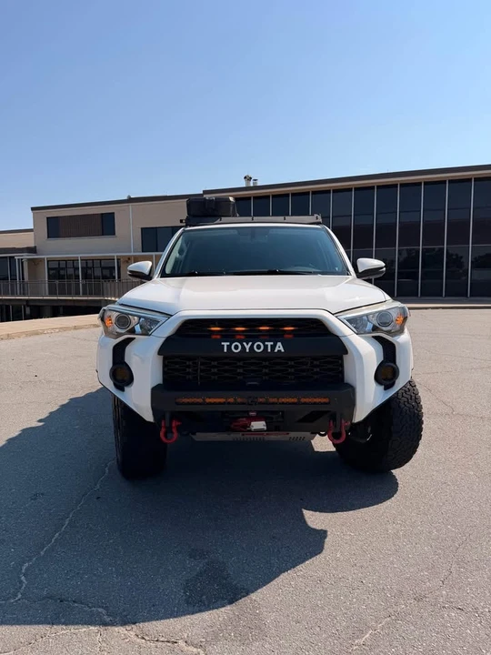 2017 Toyota 4Runner 5th Gen - Image 2 of 10