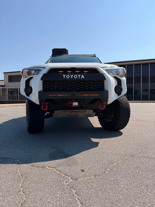 2017 Toyota 4Runner 5th Gen - Image 3 of 10