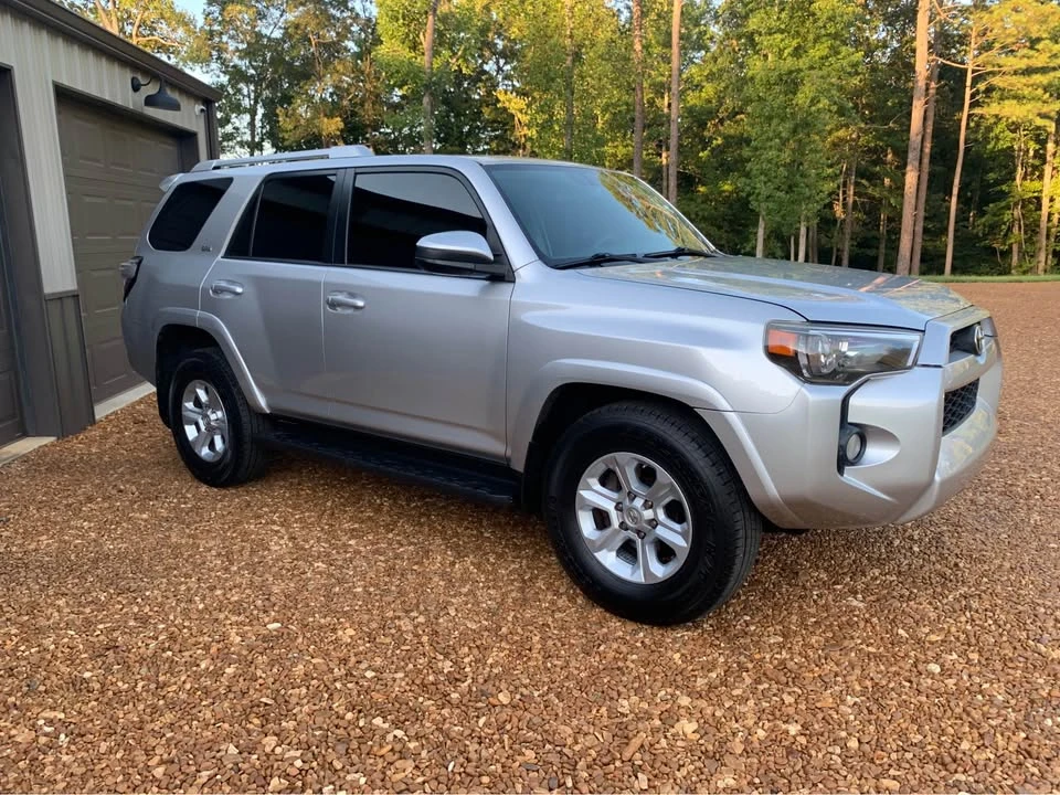 2017 Toyota 4Runner 5th Gen - Image 4 of 9