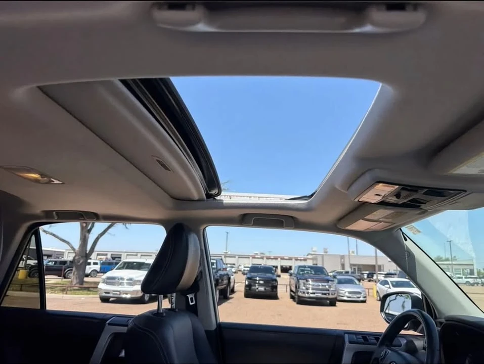 2017 Toyota 4Runner 5th Gen - Image 8 of 9