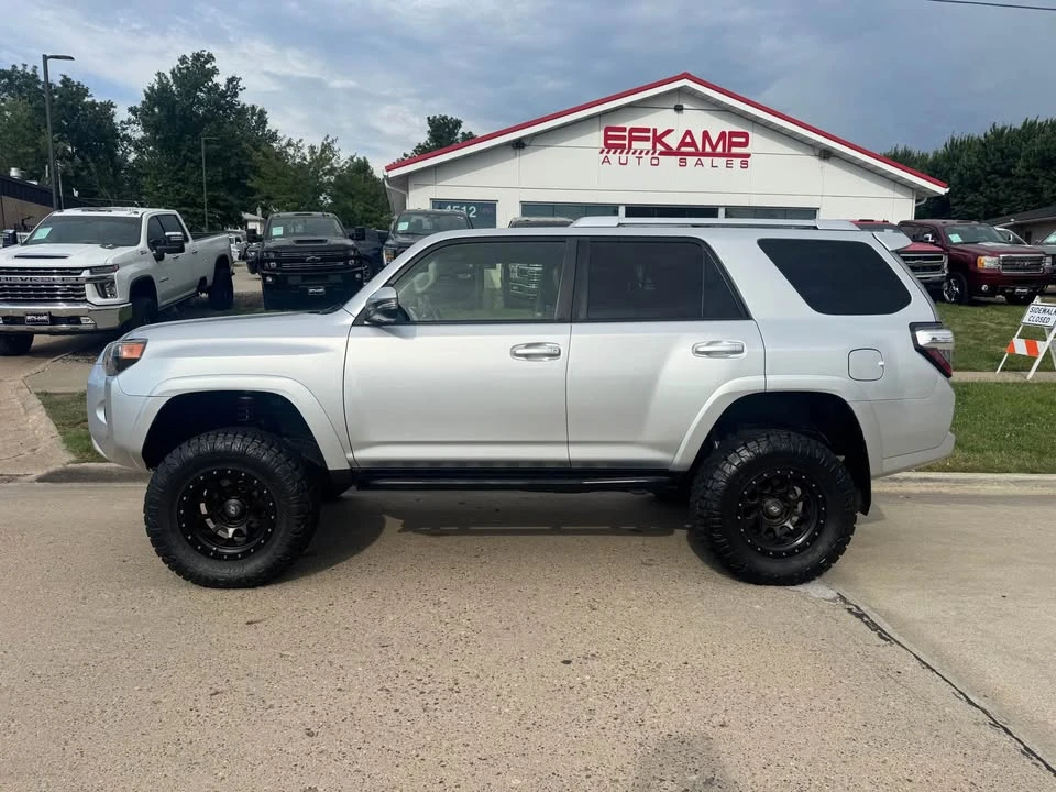 2017 Toyota 4Runner 5th Gen - Image 2 of 18