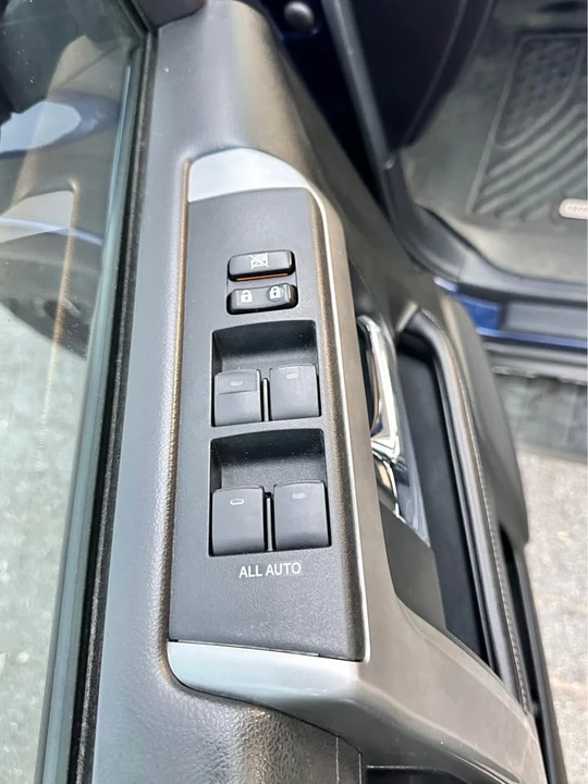 2017 Toyota 4Runner 5th Gen - Image 17 of 20