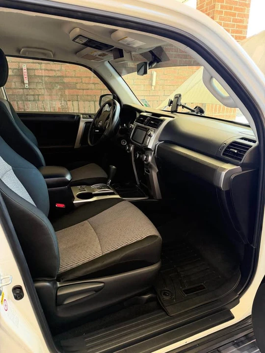 2017 Toyota 4Runner 5th Gen - Image 10 of 12