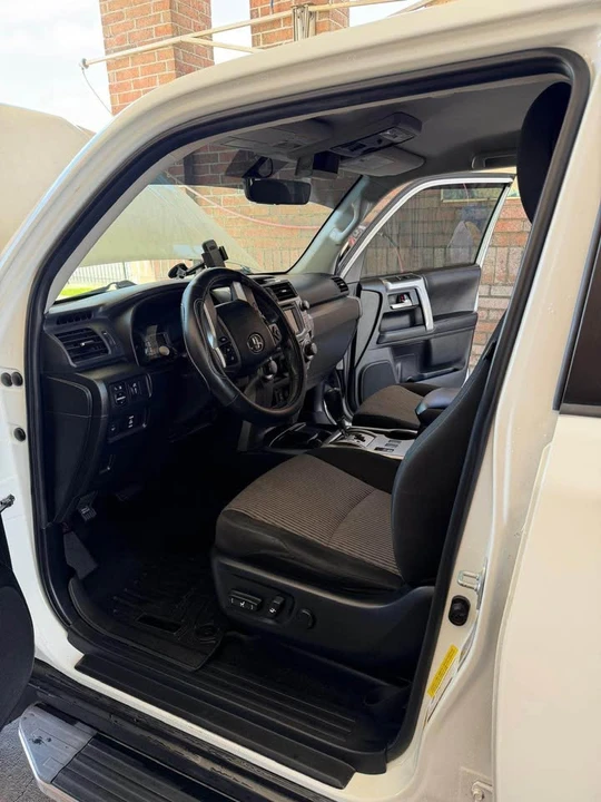 2017 Toyota 4Runner 5th Gen - Image 7 of 12
