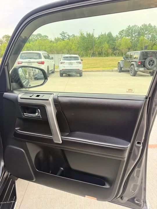 2017 Toyota 4Runner 5th Gen - Image 14 of 20