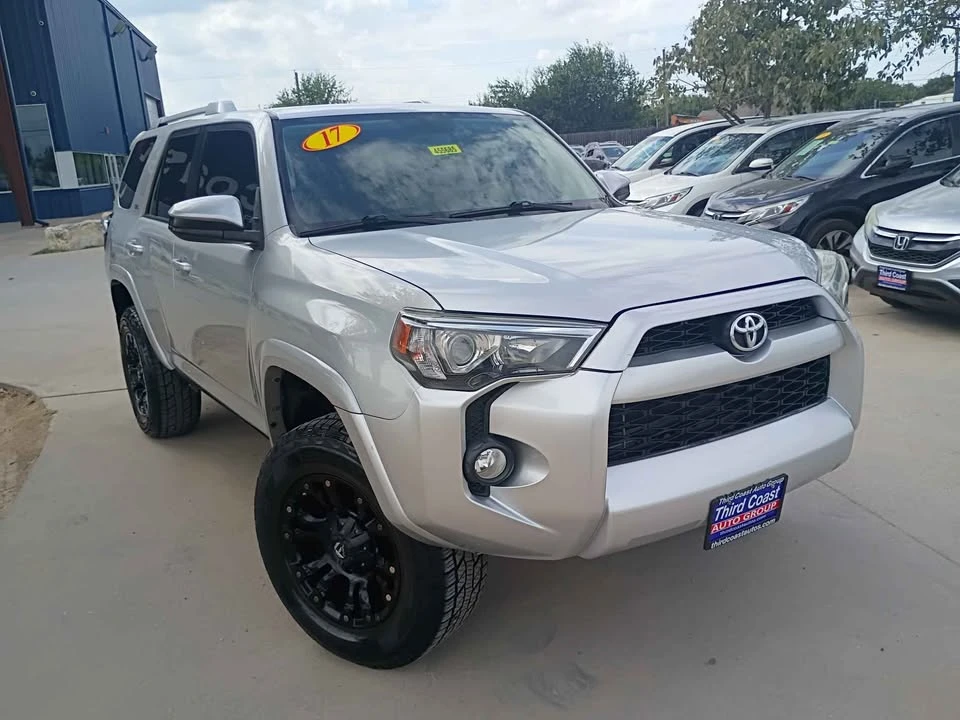 2017 Toyota 4Runner 5th Gen - Image 3 of 10