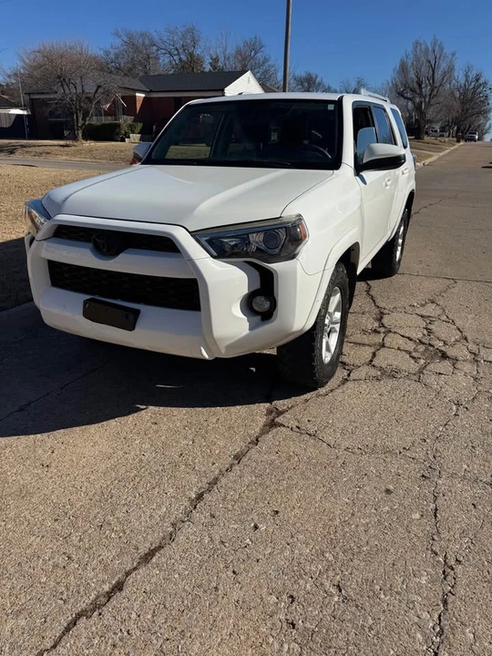 2017 Toyota 4Runner 5th Gen - Image 5 of 14