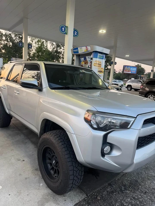 2017 Toyota 4Runner 5th Gen - Image 3 of 5