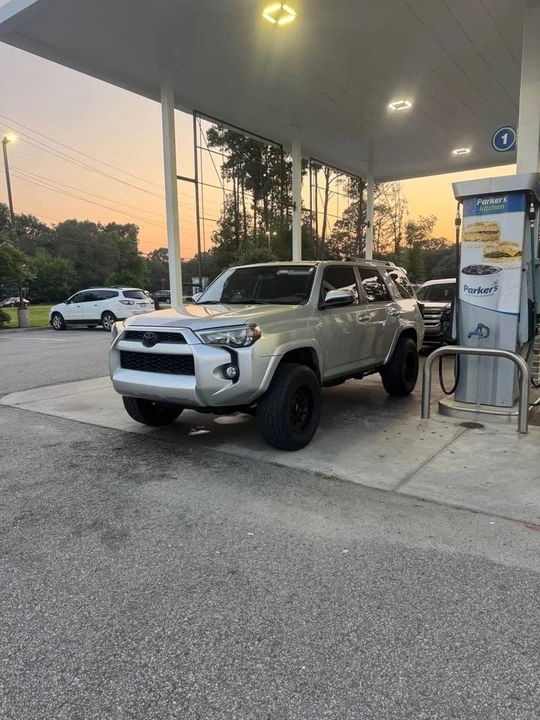 2017 Toyota 4Runner 5th Gen - Image 2 of 5