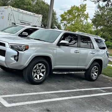 2017 Toyota 4Runner SR5 Sport Utility 4D