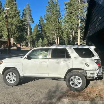 2017 Toyota 4Runner SR5 Sport Utility 4D
