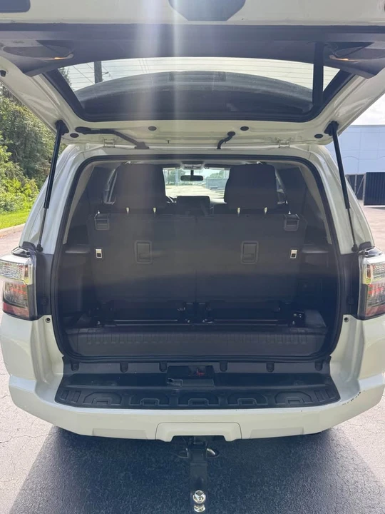 2017 Toyota 4Runner 5th Gen - Image 10 of 14
