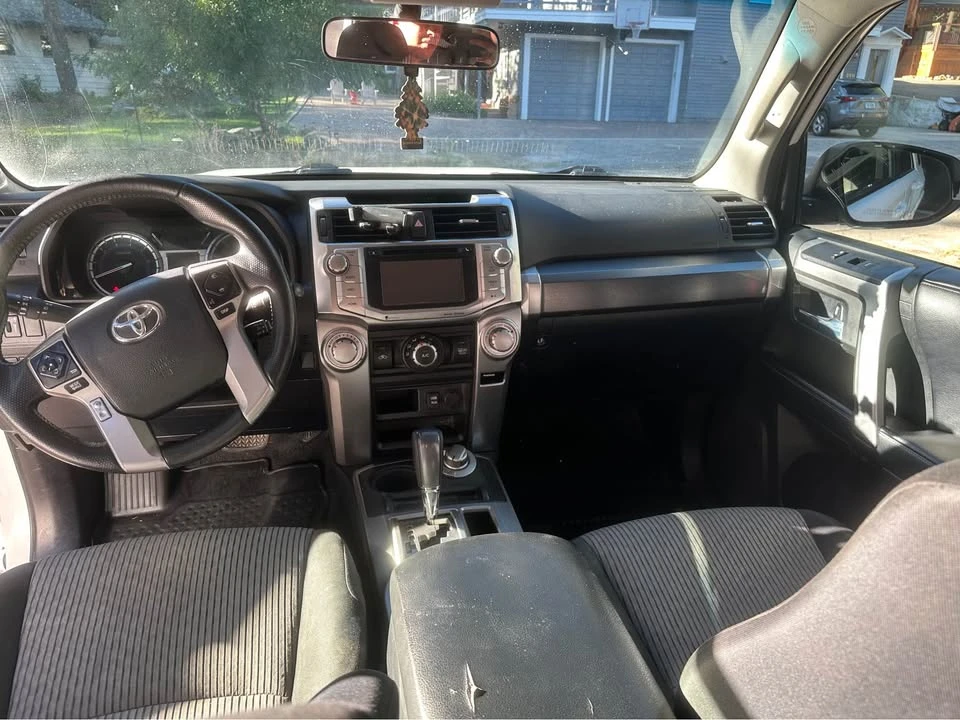 2017 Toyota 4Runner 5th Gen - Image 8 of 12